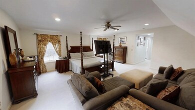 244 Kennedy Hill Rd in Goffstown, NH - Foto de edificio - Building Photo