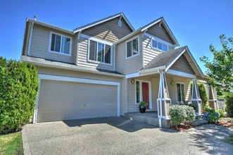 6946 Axis St SE in Lacey, WA - Foto de edificio - Building Photo