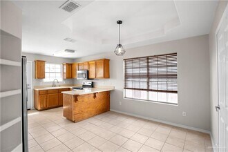 19 Res Dr in Brownsville, TX - Building Photo - Building Photo