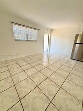 823 NW 9th St in Hallandale Beach, FL - Building Photo - Building Photo