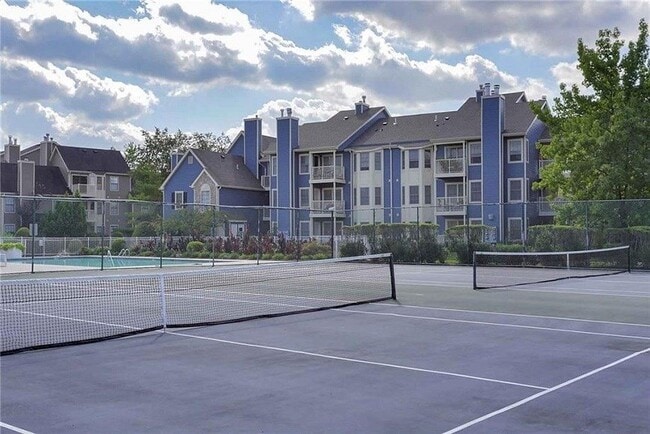 property at 282 Cozzens Ct
