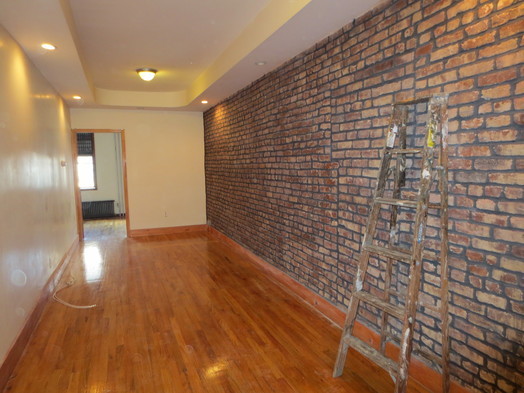 397 Linden St in Brooklyn, NY - Building Photo - Interior Photo