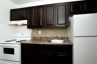 Sunnybrae Apartments