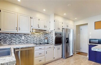 2809 Green Acres Dr in Allentown, PA - Building Photo - Building Photo