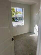 2630 SE 27th Ct in Homestead, FL - Building Photo - Building Photo