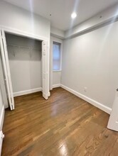 80 Peterborough St, Unit R5 in Boston, MA - Foto de edificio - Building Photo