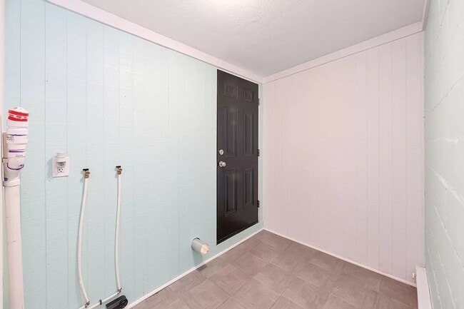 1031 Harris St in Milan, TN - Foto de edificio - Building Photo