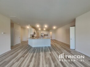 239 Oliver Dr in Locust Grove, GA - Foto de edificio - Building Photo