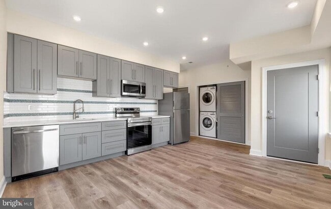 property at 511 Gorgas Ln