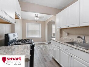 807 Clara Ave in St. Louis, MO - Building Photo - Building Photo