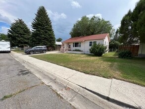 1003 W Fremont Ave in Riverton, WY - Building Photo - Building Photo