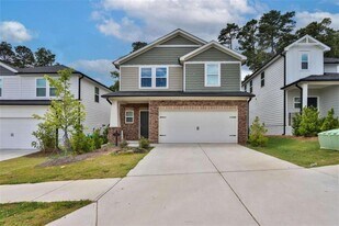 311 Wells Cir in Holly Springs, GA - Building Photo