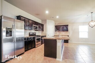 2623 Lincolns Meadow Dr, Unit 2205-A in Spring, TX - Foto de edificio - Building Photo