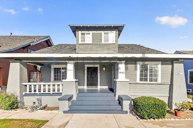 4062 S Budlong Ave in Los Angeles, CA - Building Photo - Building Photo