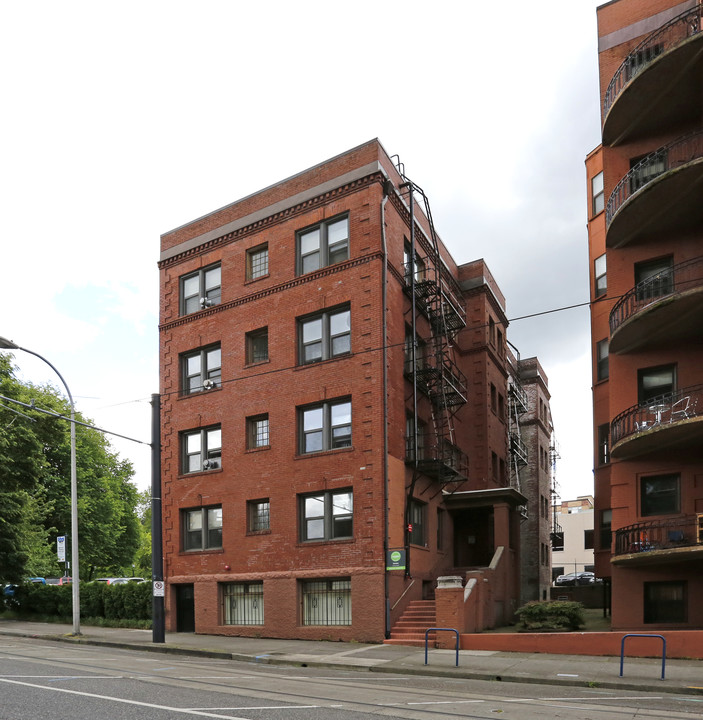 Tiffany & Clay Housing in Portland, OR - Building Photo