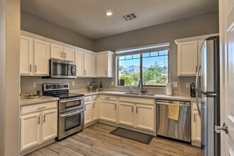 8226 S Hidden Trail Ct in Gold Canyon, AZ - Building Photo - Building Photo