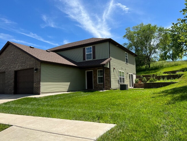 property at 106 Sunrise Cv