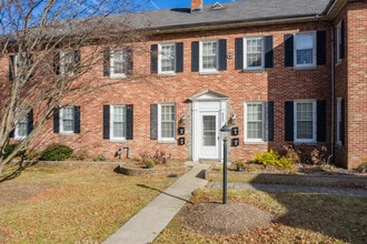 Vancherie's Harford House in Havre De Grace, MD - Foto de edificio - Building Photo