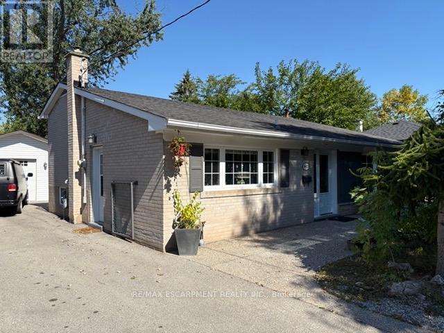 5433 Spruce Ave in Burlington, ON - Building Photo