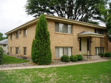 8818 Old Cedar Ave S in Bloomington, MN - Building Photo