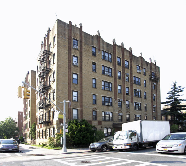 4901 14th Ave in Brooklyn, NY - Foto de edificio - Building Photo