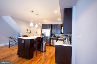 738 N 19th St in Philadelphia, PA - Building Photo - Building Photo