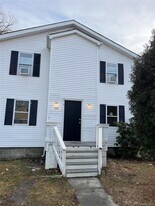 149 Washington Dr in Mastic Beach, NY - Building Photo