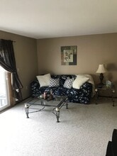 1124 Appletree Ln, Unit 1124 in Erie, PA - Building Photo - Building Photo