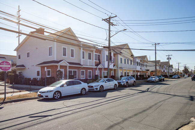 Marconi Villas in Copiague, NY - Building Photo - Building Photo