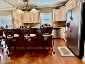 4017 Coco Miquel Rd in New Iberia, LA - Foto de edificio - Building Photo