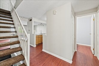 11528 Sunset Cove Ln in Indianapolis, IN - Building Photo - Building Photo