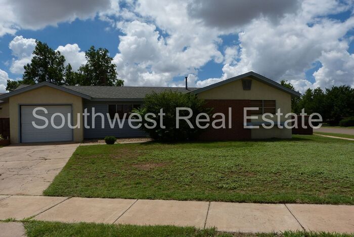 917 W Plains Ave in Clovis, NM - Building Photo