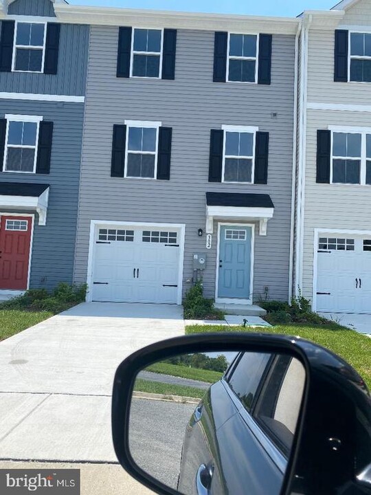 302 Red Bill Ln in Cambridge, MD - Building Photo