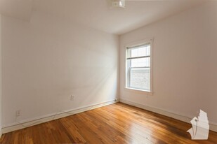 3525 N Broadway St, Unit 2EF in Chicago, IL - Building Photo - Building Photo