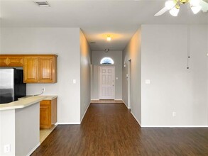 2820 Wakecrest Dr in Fort Worth, TX - Building Photo - Building Photo