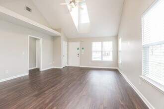 1115 Sima Shabat Ct in La Vergne, TN - Building Photo - Building Photo