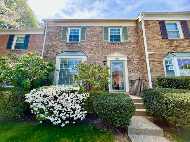 9303 Clanbrook Ct in Fairfax, VA - Building Photo - Building Photo