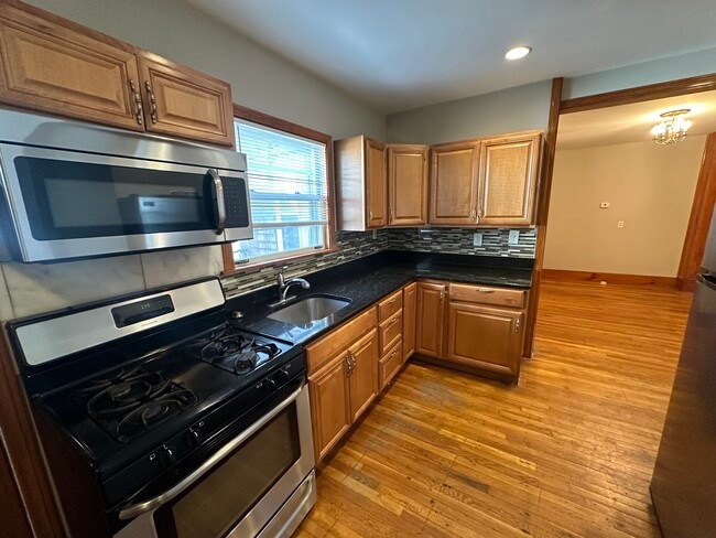 258 Lexington St, Unit 2