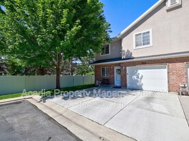 454 E Park Oak Pl in Murray, UT - Building Photo - Building Photo