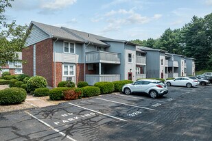 Jefferson Apartments in Manchester, CT - Building Photo