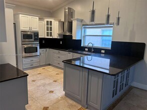 18845 NW 2nd St in Pembroke Pines, FL - Building Photo - Building Photo