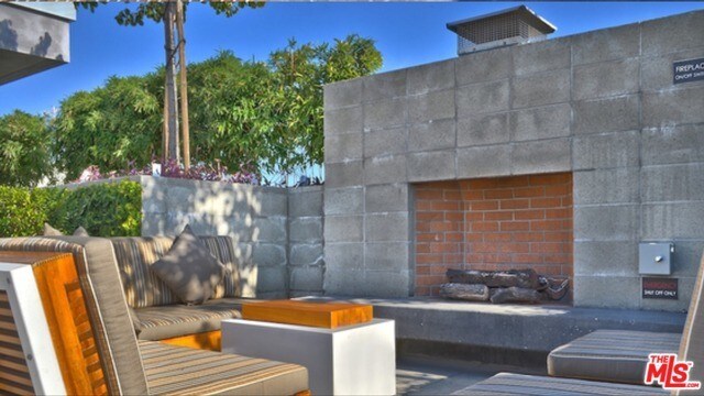 527 Molino St-Unit -120 in Los Angeles, CA - Building Photo - Building Photo