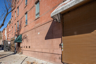 201 W 134th St in New York, NY - Building Photo - Building Photo