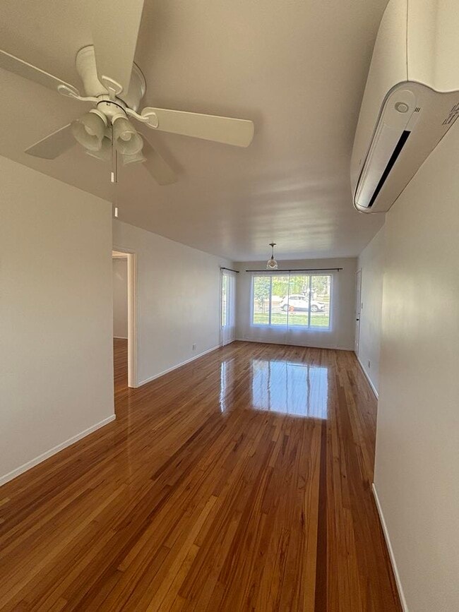 1801 N Glenoaks Blvd, Unit 1805 North Glenoaks Blvd in Burbank, CA - Foto de edificio - Building Photo