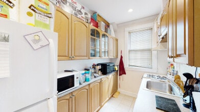 16 Glenville Ave, Unit #11 in Boston, MA - Foto de edificio - Building Photo