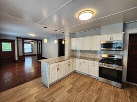 260 Tennyson Ave, Unit 260 in Syracuse, NY - Building Photo