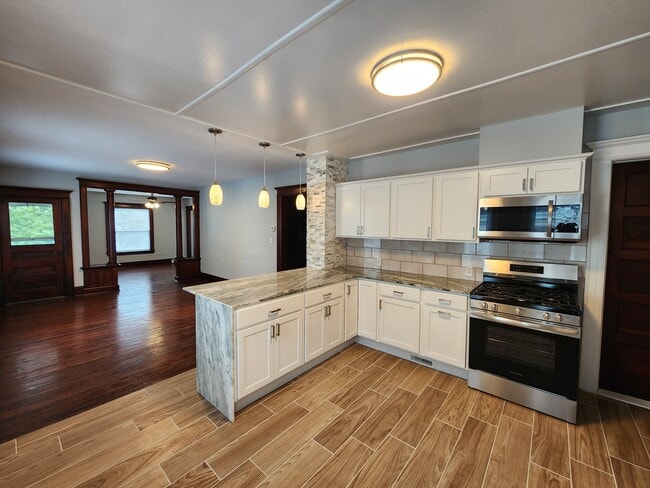 260 Tennyson Ave, Unit 260