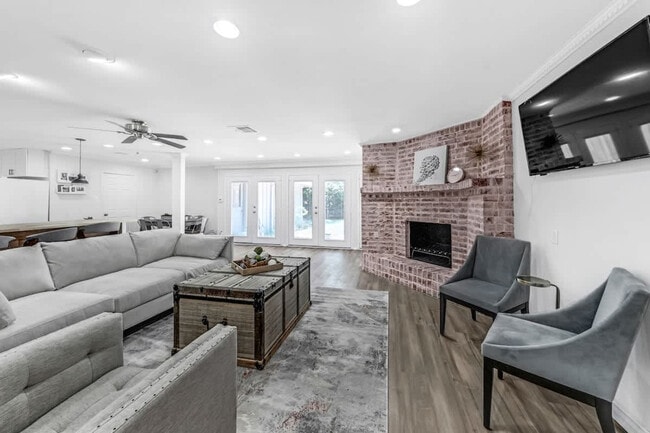 property at 5474 Imogene St