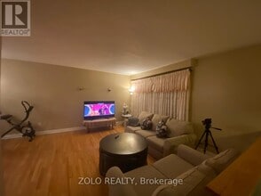 656 Abana Rd in Mississauga, ON - Building Photo - Building Photo