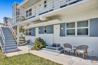 851 N Surf Rd in Hollywood, FL - Building Photo - Building Photo